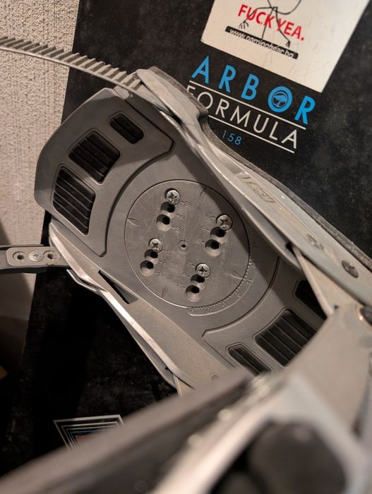 Сноуборд Arbor Formula + автомати + каска Demon