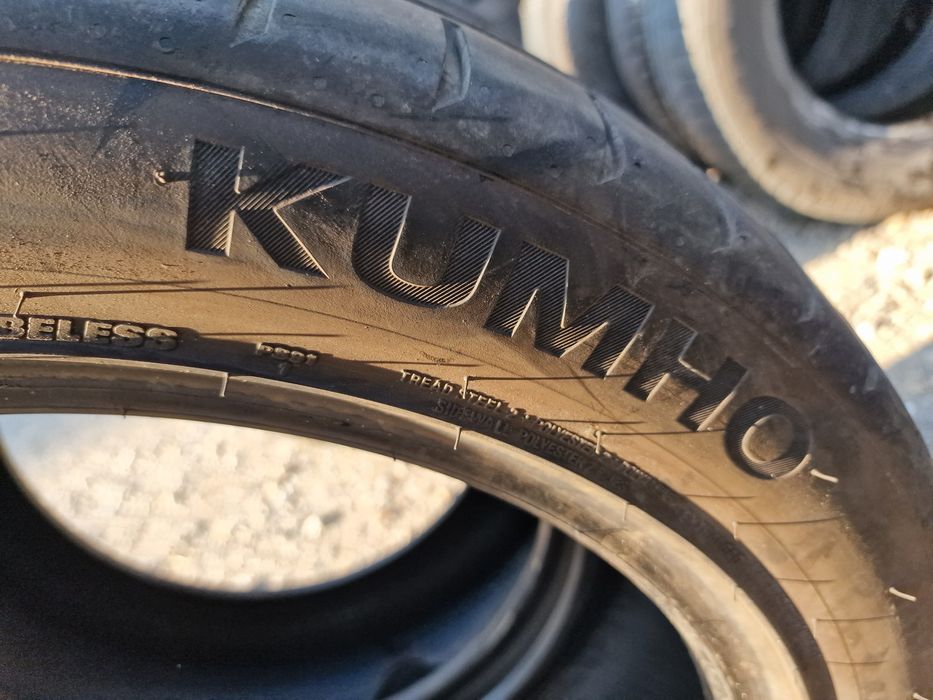 Anvelope 255/45R19 marca Kumho, DOT 2024, 6 mm