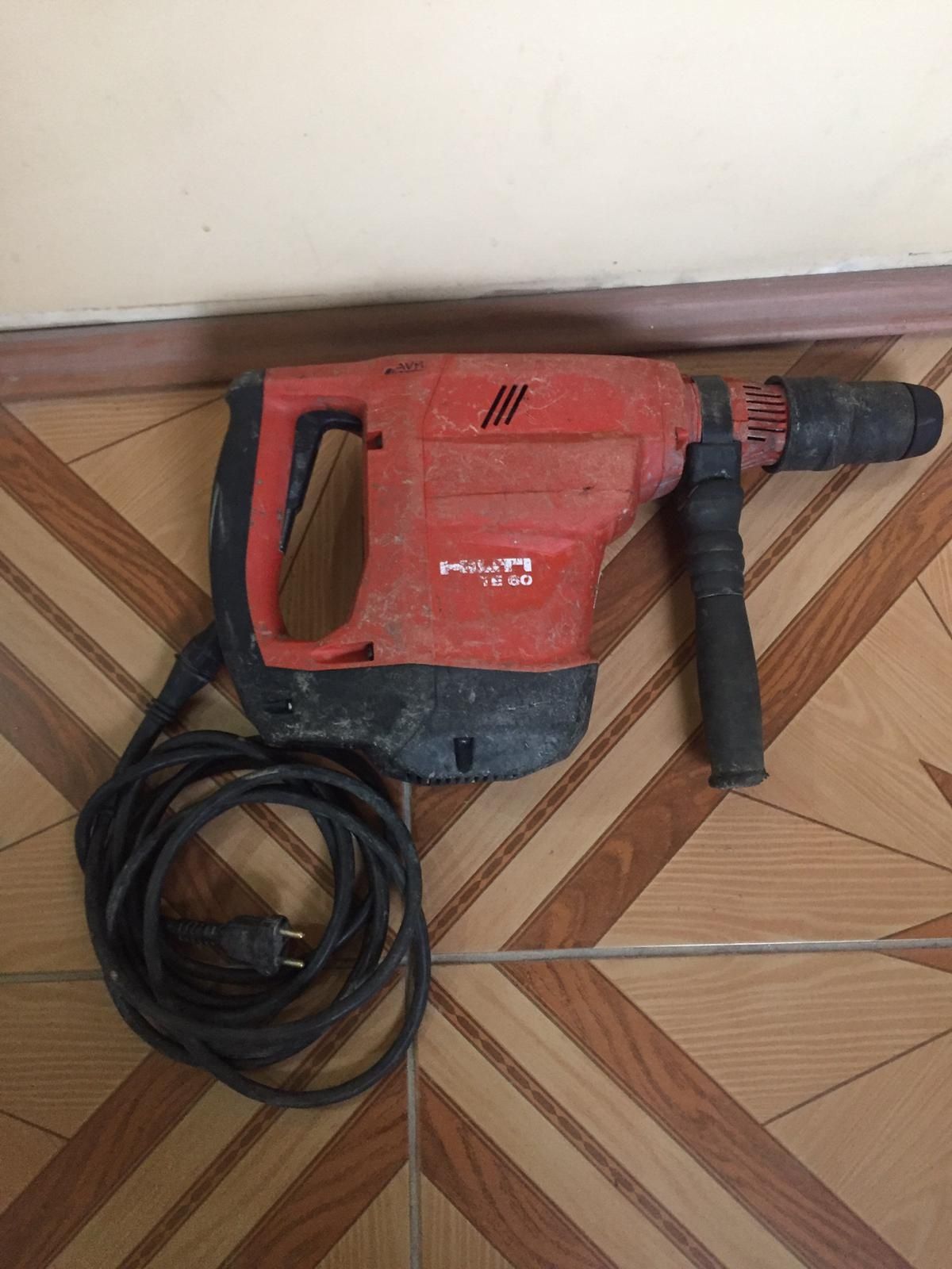 Rotopercutor Hilti te 60 Avr