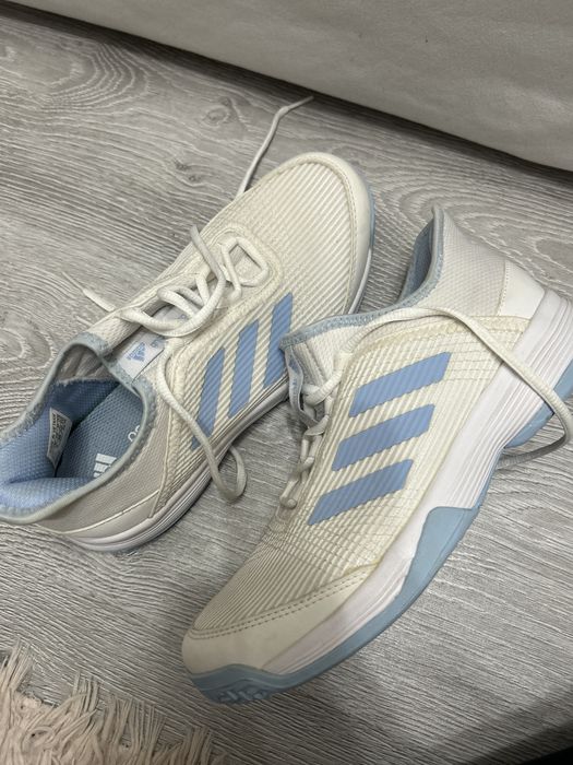 4 perechi de adidasi in conditii bune: nike air 200, adidas,nike,puma