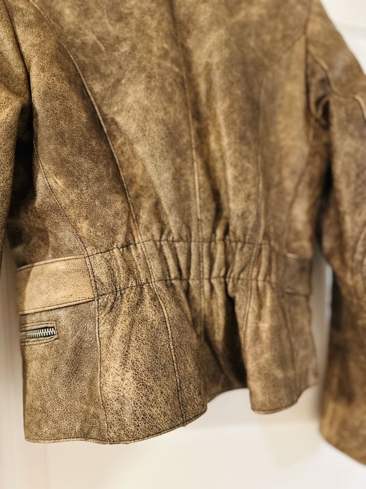 Jachetă vintage superbă din piele naturală