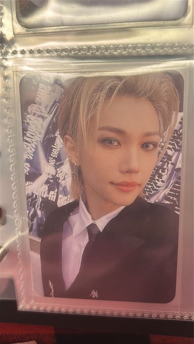 Kpop карти на различни групи