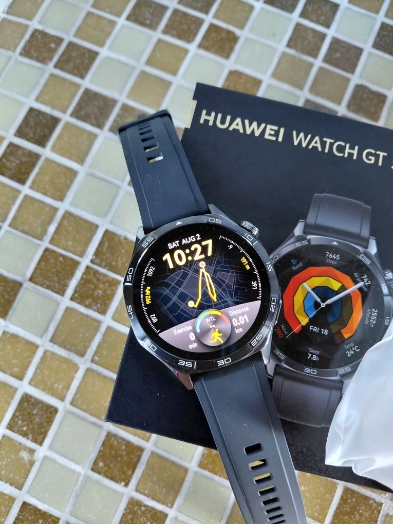 Huawei GT5 смарт часовник  24 месеца гаранция чисто нов