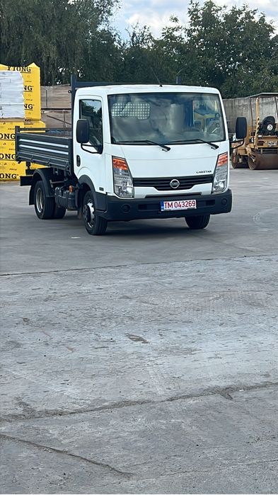 Nisan cabstar 2,5