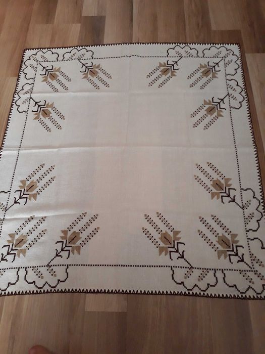 Fata masa cusuta ietamina etamina