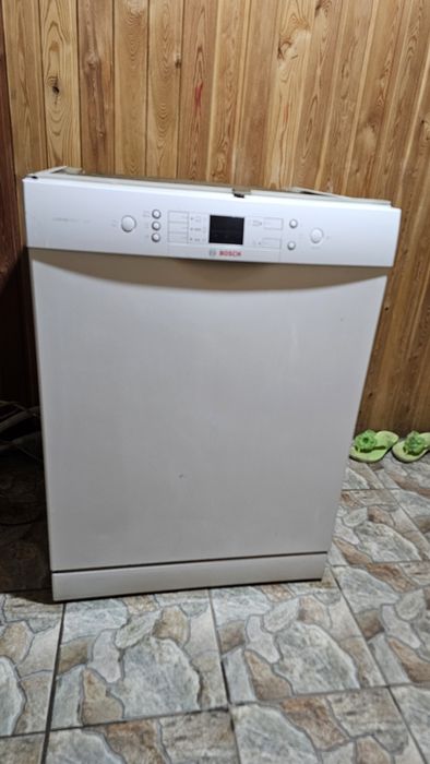 Посудамоечная машинка