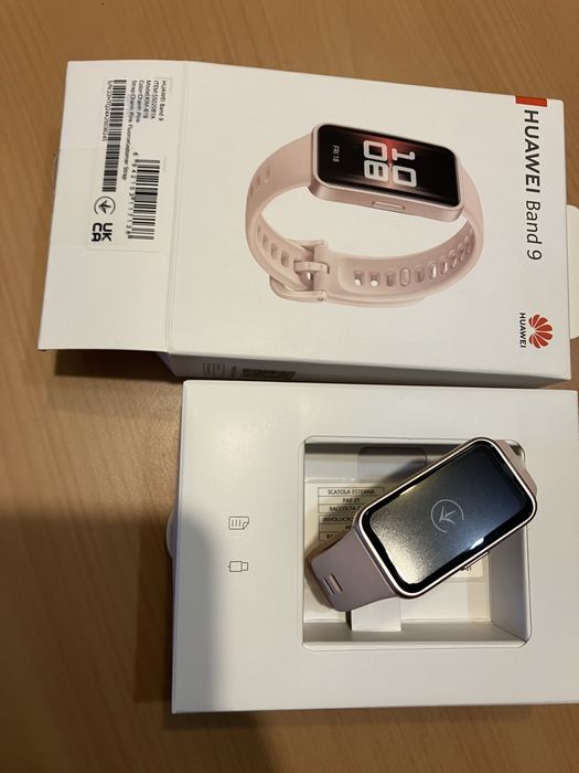 Чисто нов розов смарт часовник Huawei Band 9