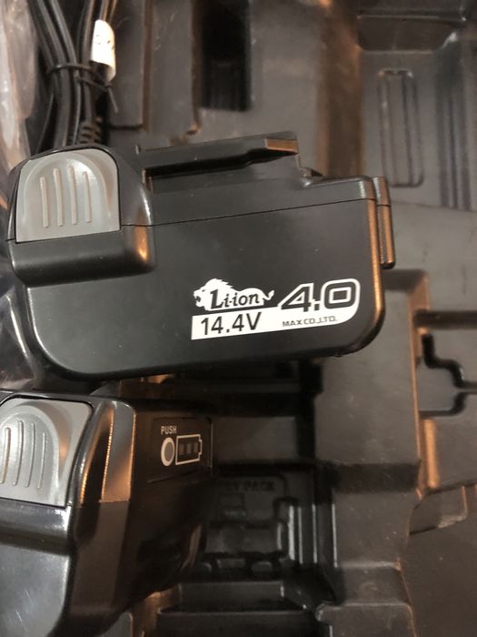Baterii max rb legat fier