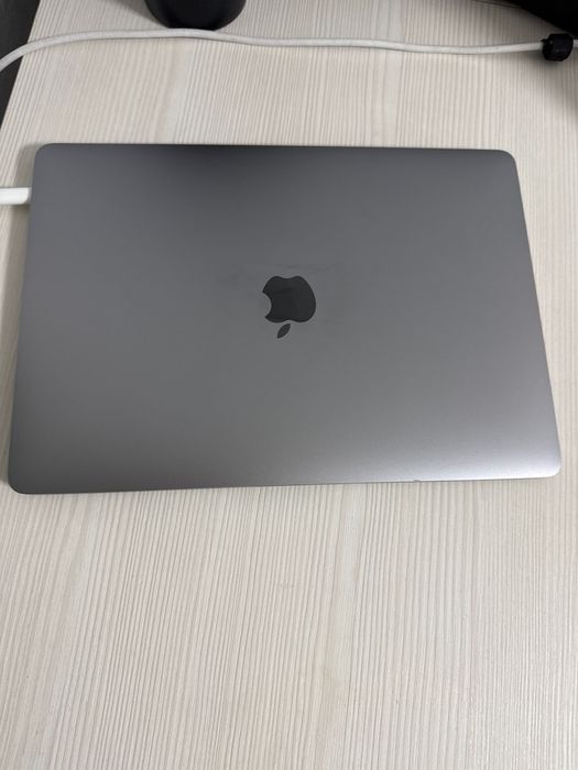 MacBook Pro 13 inch, 2019 года