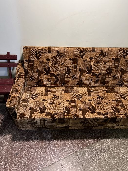 Canapea extensibila vintage