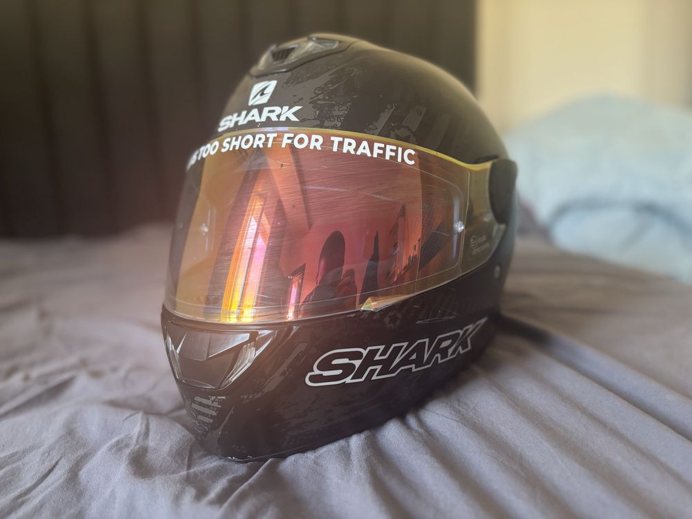 Каска Shark Skwal 2