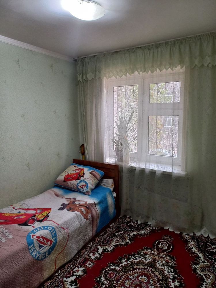 Чиланзар 23.  Аренда 2 х комнатная 300$