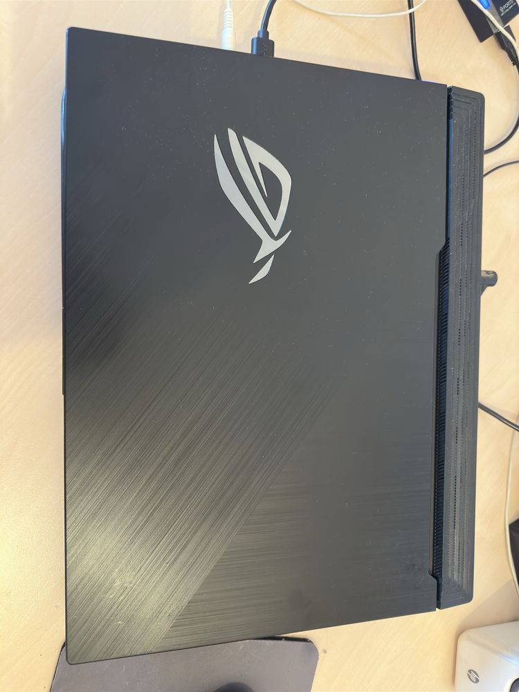Asus Rog Strix G15 G512LV - i7 - 8GB Video - 16 RAM