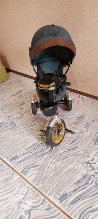 Велоколяска 3\1 сотилади