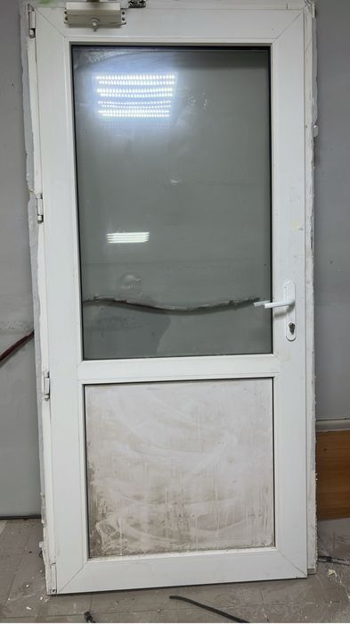 пластиковый дверь буу