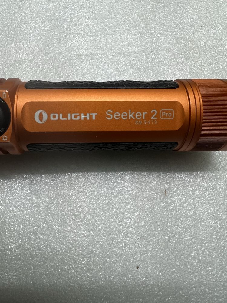 Olight Seeker 2 Pro 3200 лумена Three Cree XP-L HD CW LED тактичеки