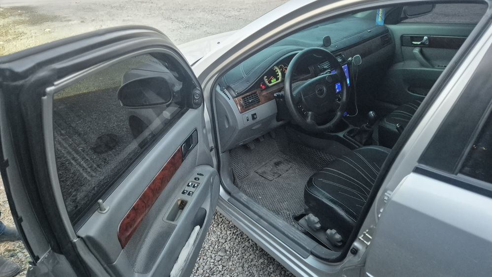 Lacetti 1.8 2010 idiyalni