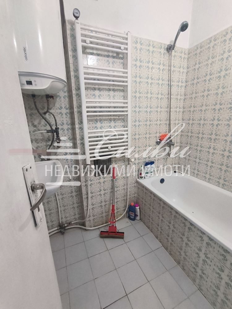 Дава се под наем Многостаен апартамент в Шумен, Пожарната - 120 кв.м за 255 € - Снимка #10
