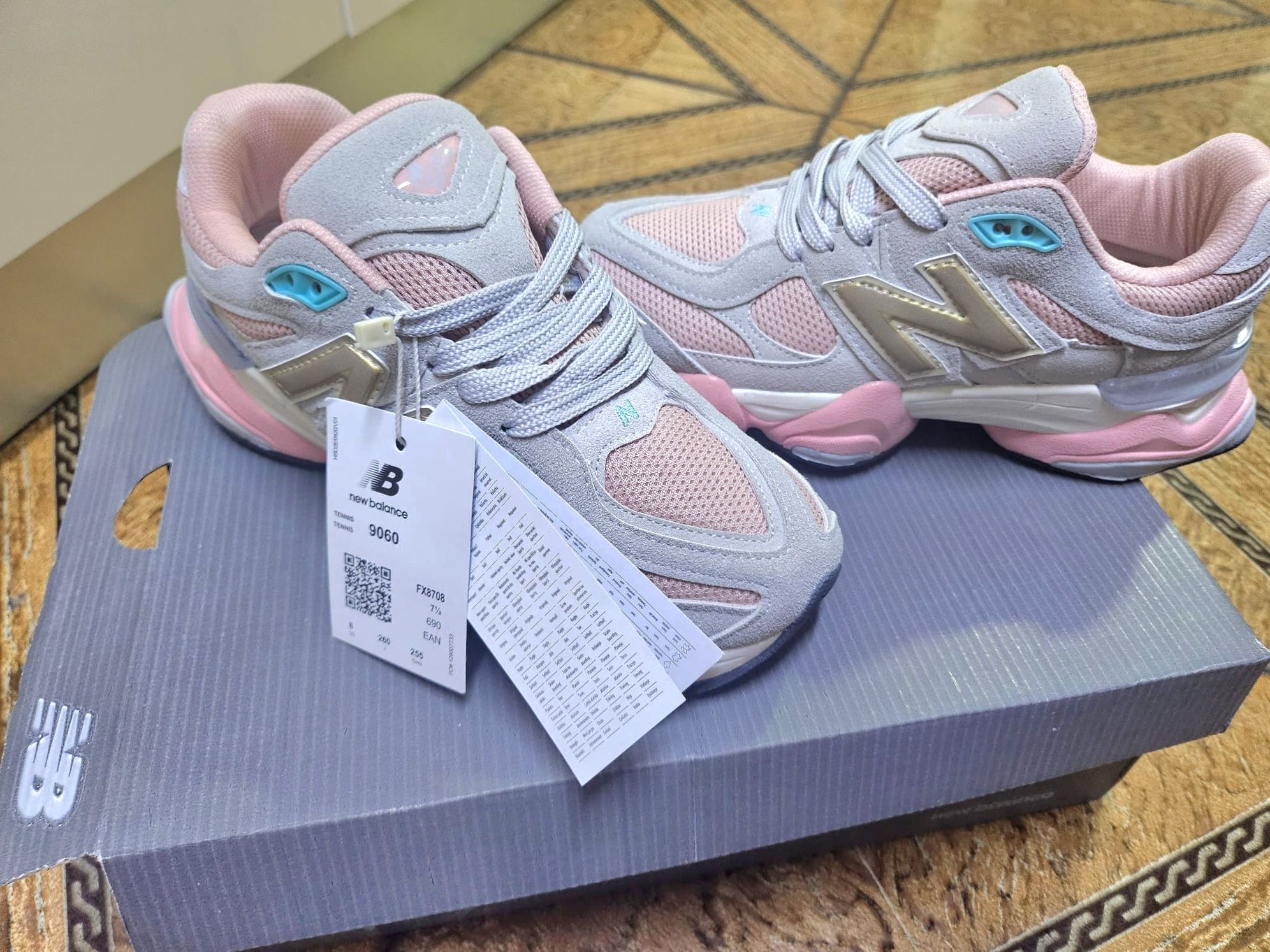 New Balance 9060