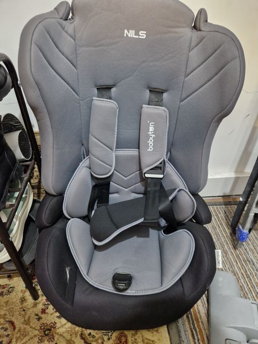 Продам автокресло