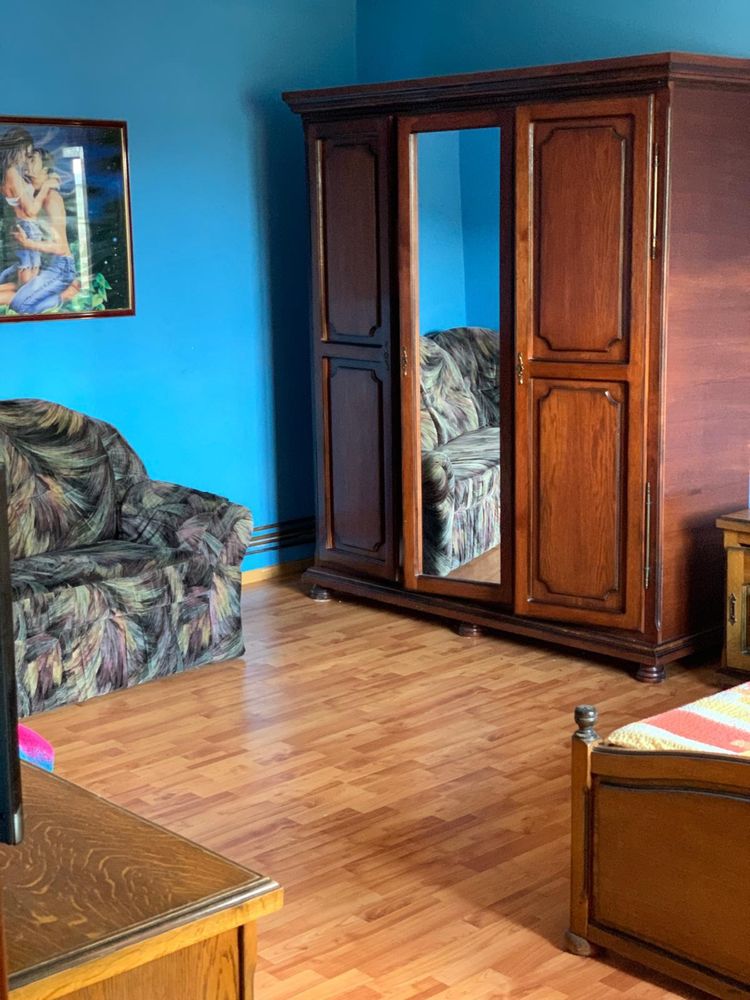 Vand sau schimb casa in Suiug cu ap.sau alt imobil-parcela in Oradea