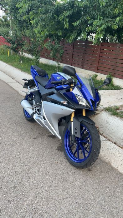 yamaha yzf-r125.