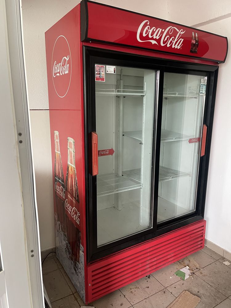 Vitrina frigorifica Coca Cola
