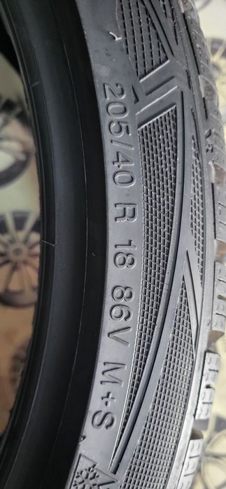 2 anvelope 205 40 18 vredestein iarna 2021 7,7mm