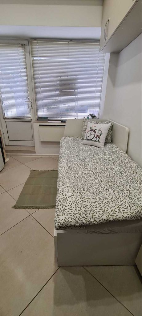Дава се под наем  в Варна, Център - 12 кв.м за 204 € - Снимка #2
