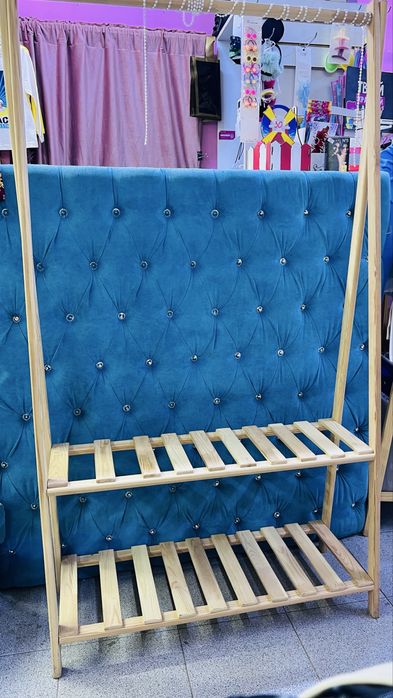 Ресепшен/ стойка/ вешалка/ рейлы/ стеллажи