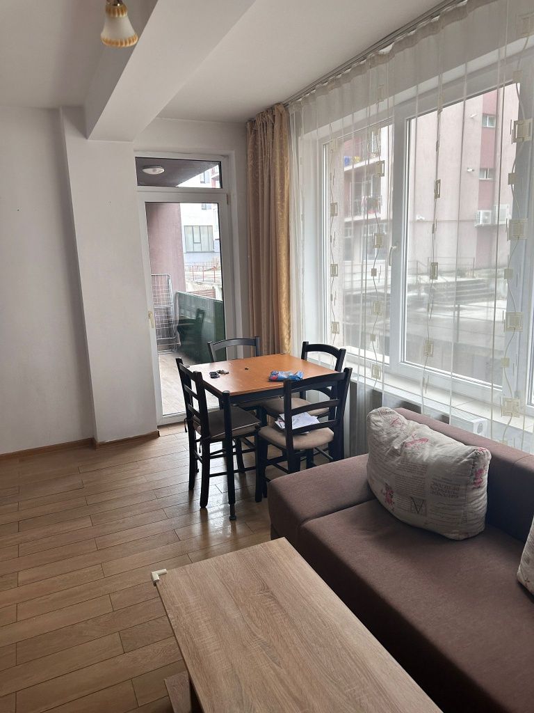 Inchiriez apartament cu o camera