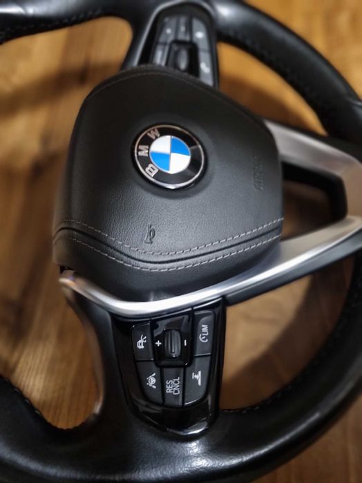 Волан BMW G30 5 серия