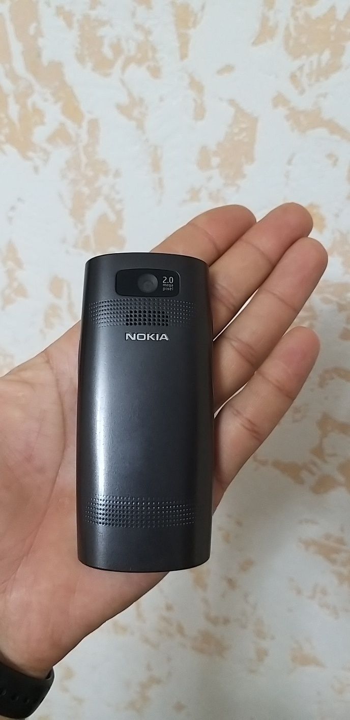 Nokia X2-02 телефон