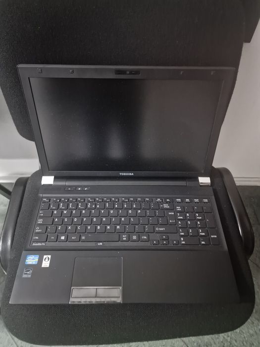 Vand Laptop Toshiba