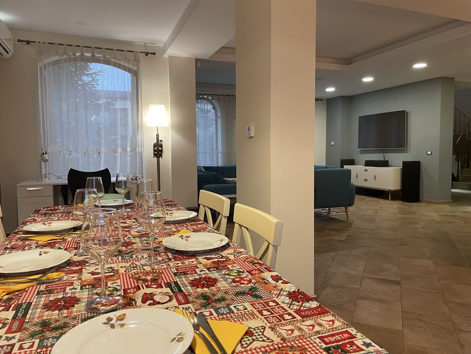 Proprietar Vila Premium P+1+M 320 mp Com Berceni mobilata