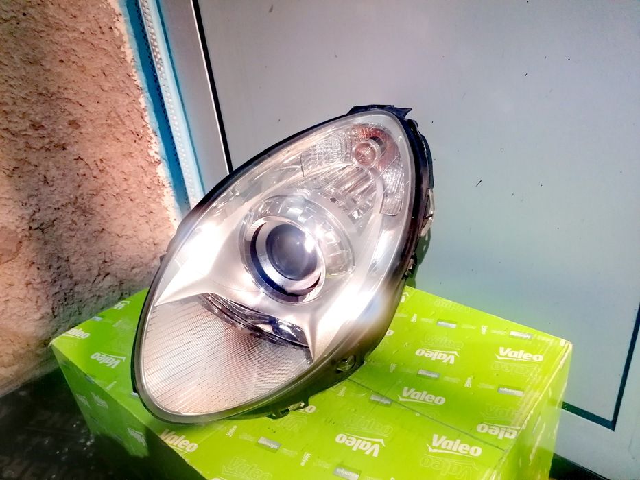 Фар Фарове за Мерцедес Р-класа В251 / Mercedes R-Class Minivan W251.