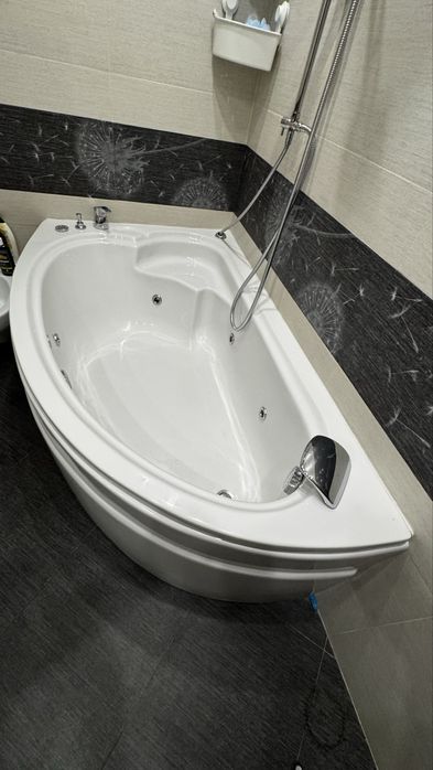 Хидромасажна вана