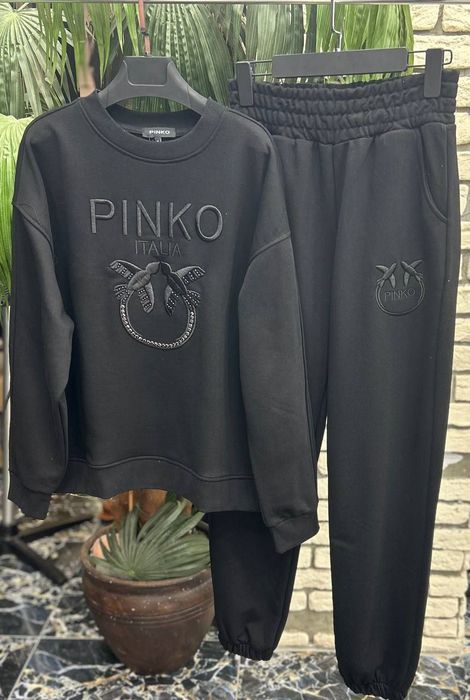 ‼️LICHIDARE STOC 
Trening Pinko
Marime XXL
Preț stoc: 180 lei