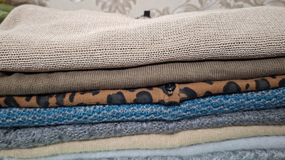 Женские свитора-кофты размер S-M