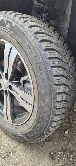 Комплект зимних шин MARSHAL 225/60-R17