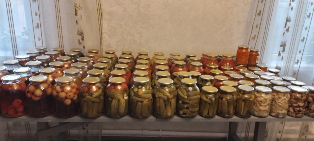 Продам соления огурцы, ассорти.