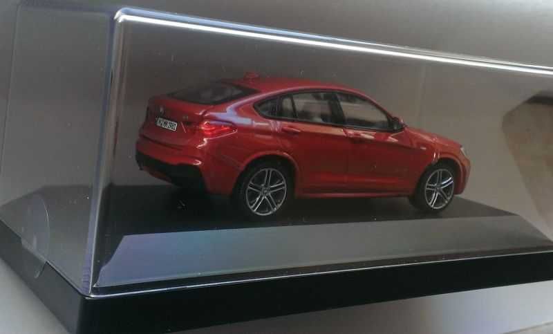 Macheta BMW X4 F26 2015 rosu - Herpa 1/43 noua