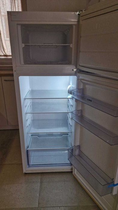 Хладилник LINO с минимални следи от употреба
