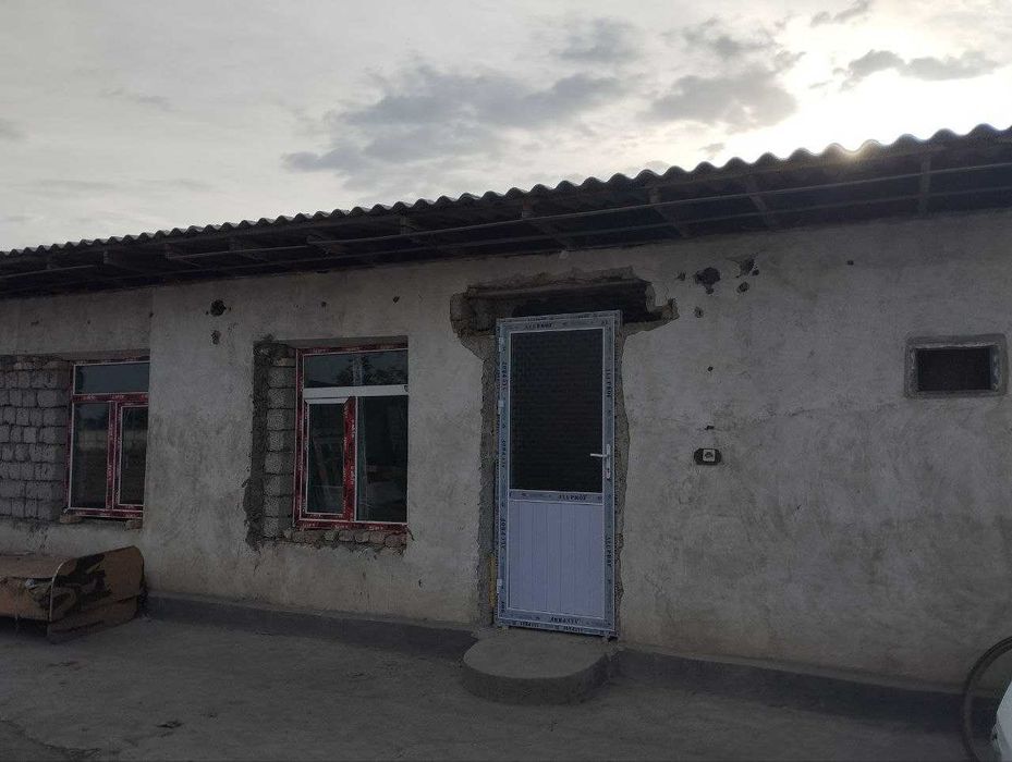 Нежилое здание от владельца в Чиназе. Вдоль речки Чирчика