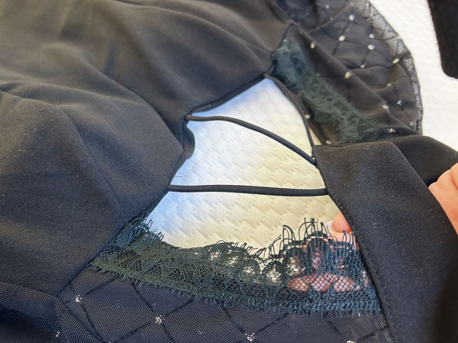 Официална черна къса рокля по тялото