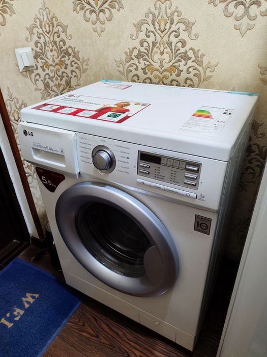 LG стиралка в идеальном состоянии 5,5 кг