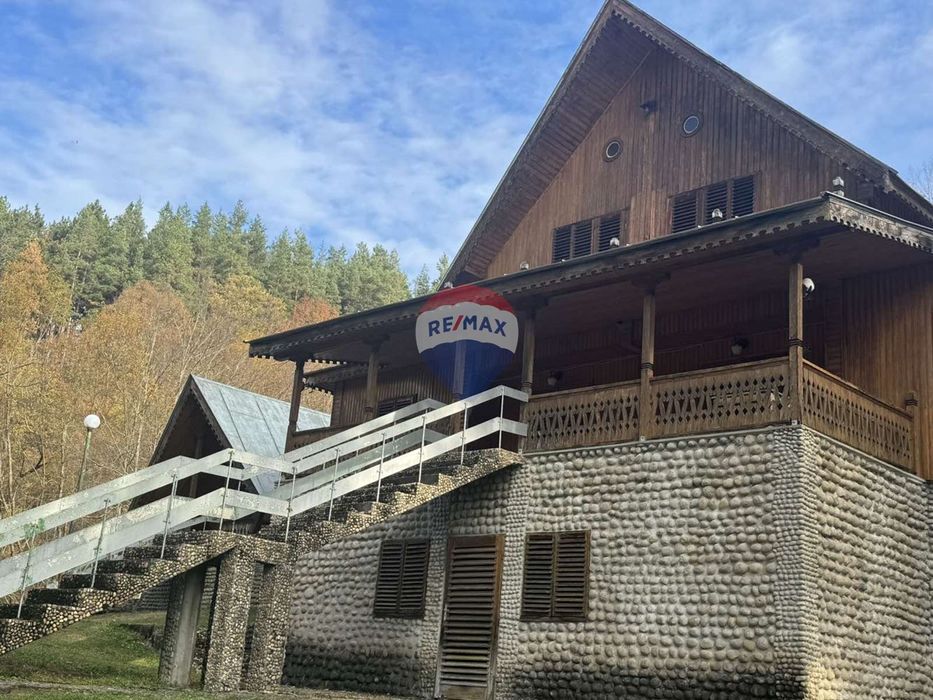 Туристическа хижа,гр. Априлци, кв. Видима TE