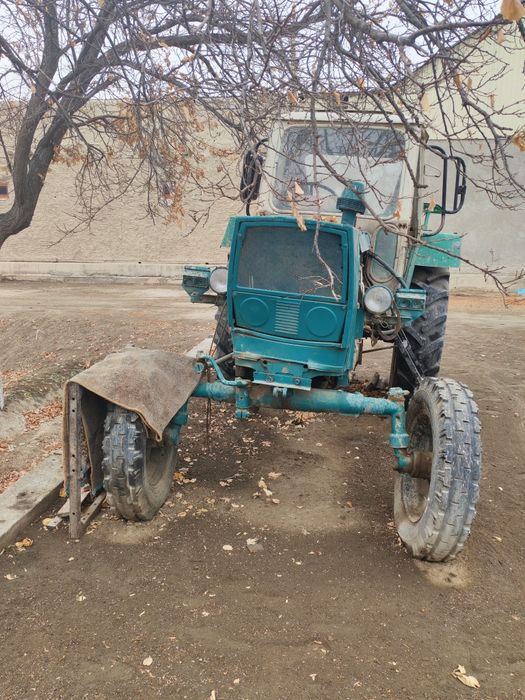 YMZ traktor sotiladi