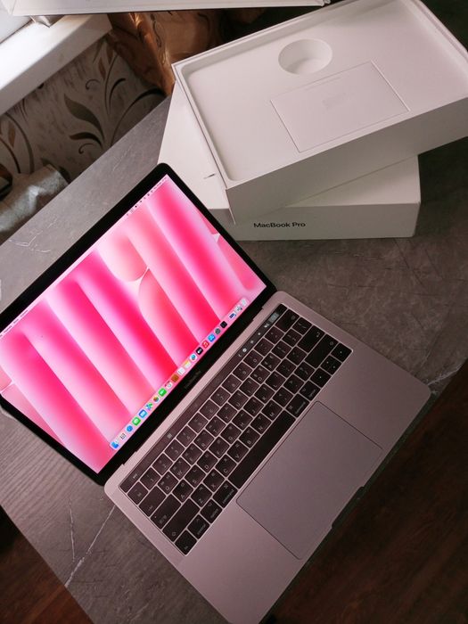 Apple MacBook PRO. 512Gb. Full комплект. ideal. Touch Bar/Touch ID.
