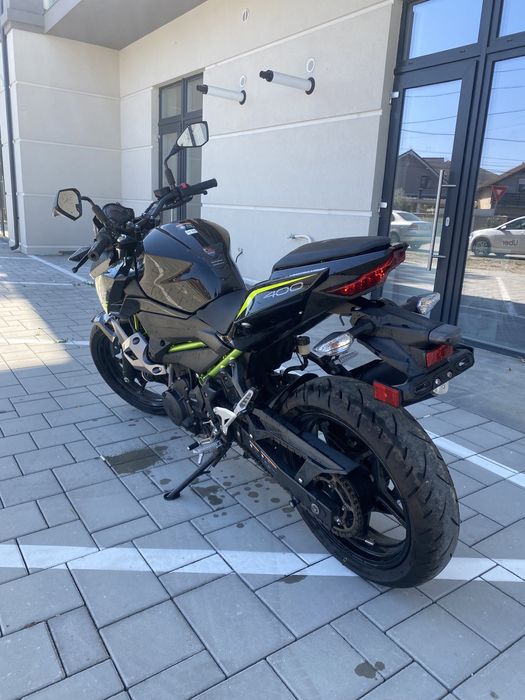 Vand Kawasaki Z 400     A2